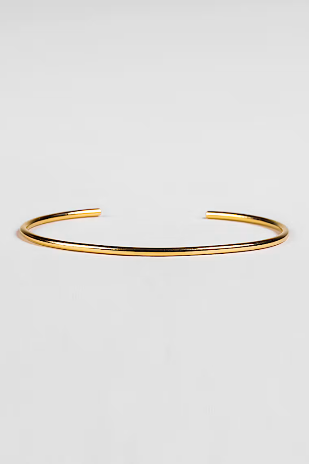 Clean Cuff Bracelet 24k Gold Plated i gruppen Safira - Armband hos Glitter (1200191-12-ONESIZE)