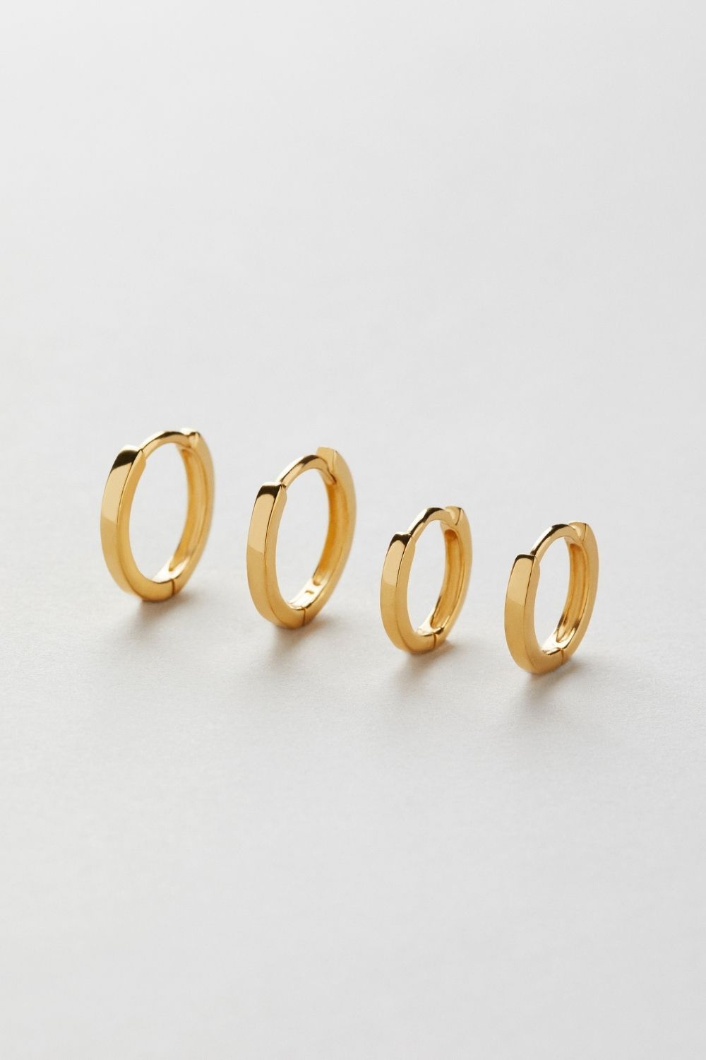 Duo Basic Hoop 18k Gold Plated i gruppen Safira hos Glitter (1300738-12-ONESIZE)