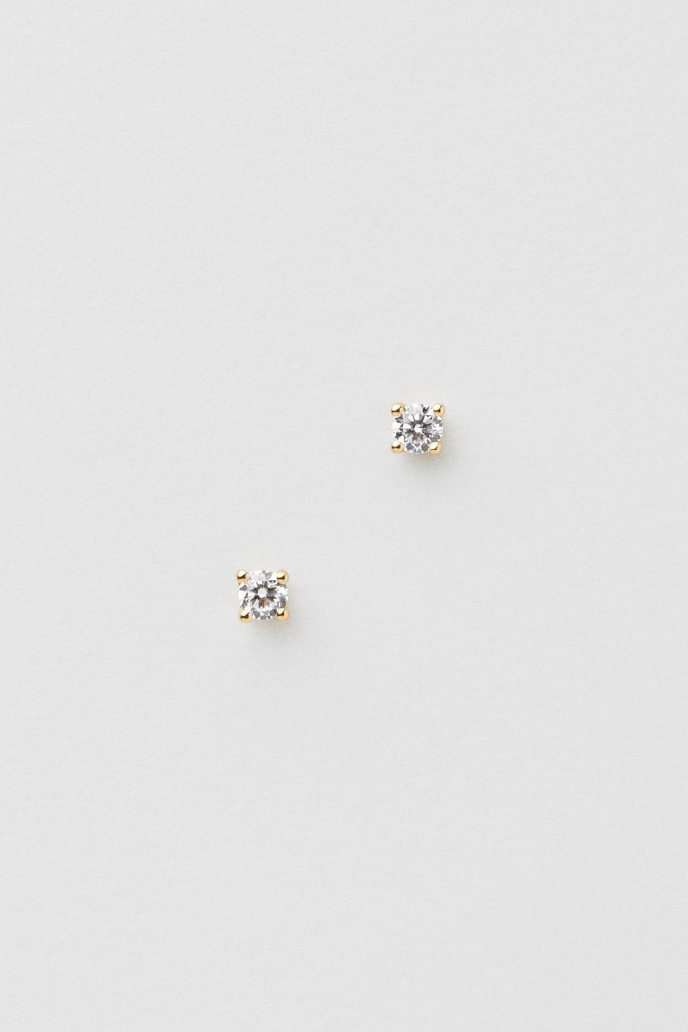 The One Earrings (S) 24k Gold Plated i gruppen Guldpläterat äkta silver / Guldpläterade örhängen hos Glitter (1300853-12-ONESIZE)