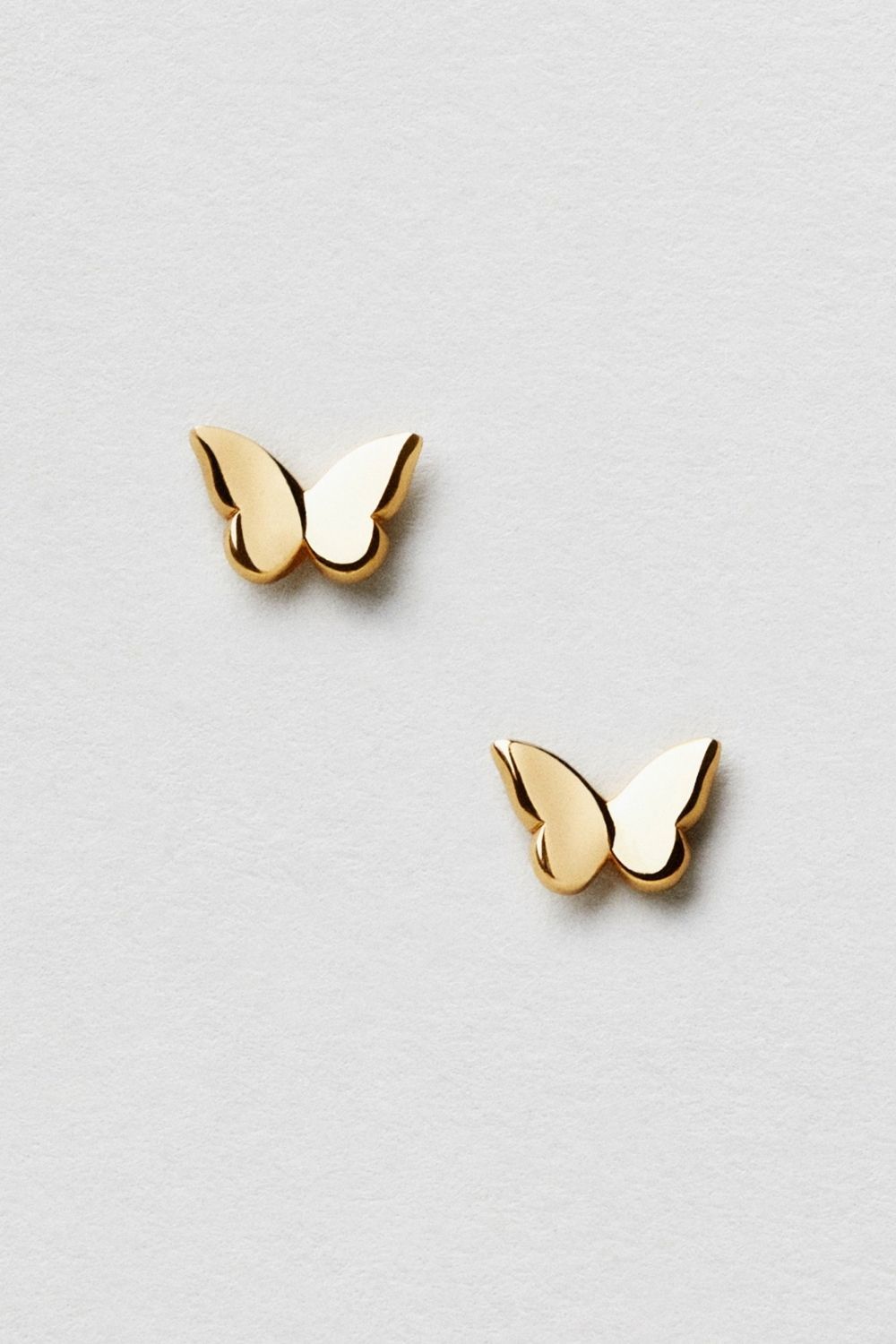 Betty Butterfly Earrings 18k Gold Plated i gruppen Guldpläterat äkta silver / Guldpläterade örhängen hos Glitter (1301072-12-ONESIZE)