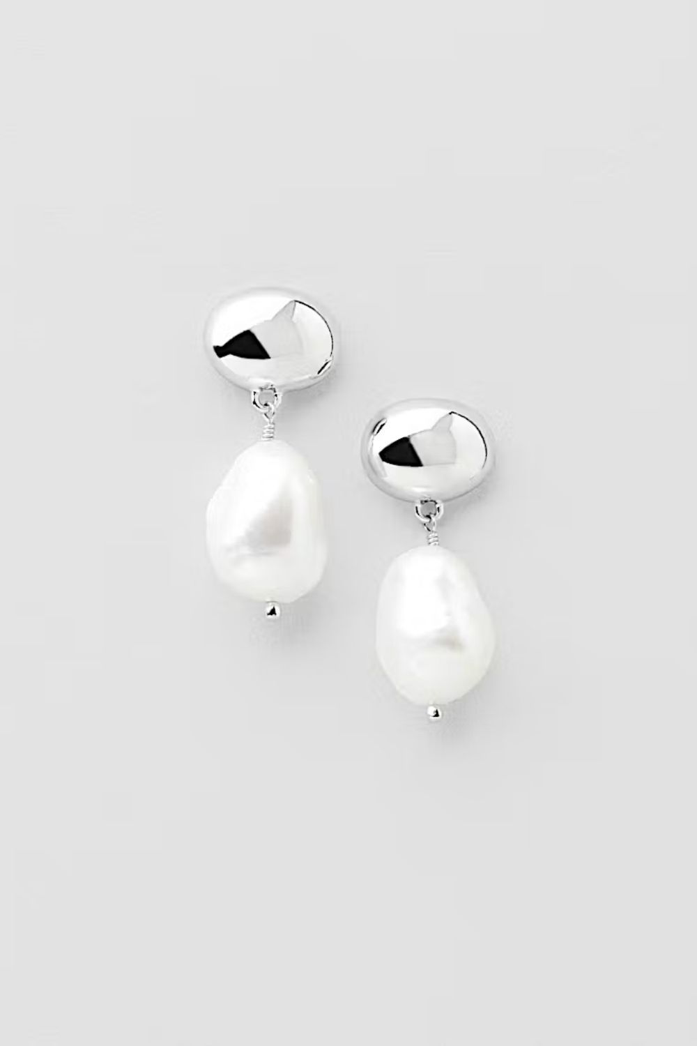 Baroque Pearl Studs i gruppen Äkta silver / Silverörhängen hos Glitter (1301325-11-ONESIZE)