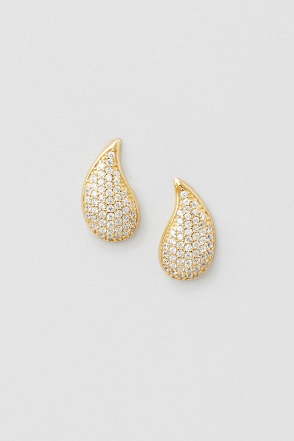 Tear Drop Studs 24k Gold Plated i gruppen Smycken / Örhängen / Studs hos Glitter (1301380-12-ONESIZE)
