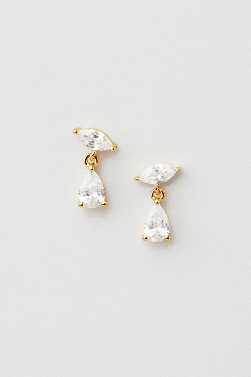 Drop Marquise Studs 24k Gold Plated i gruppen Guldpläterat äkta silver / Guldpläterade örhängen hos Glitter (1301382-12-ONESIZE)