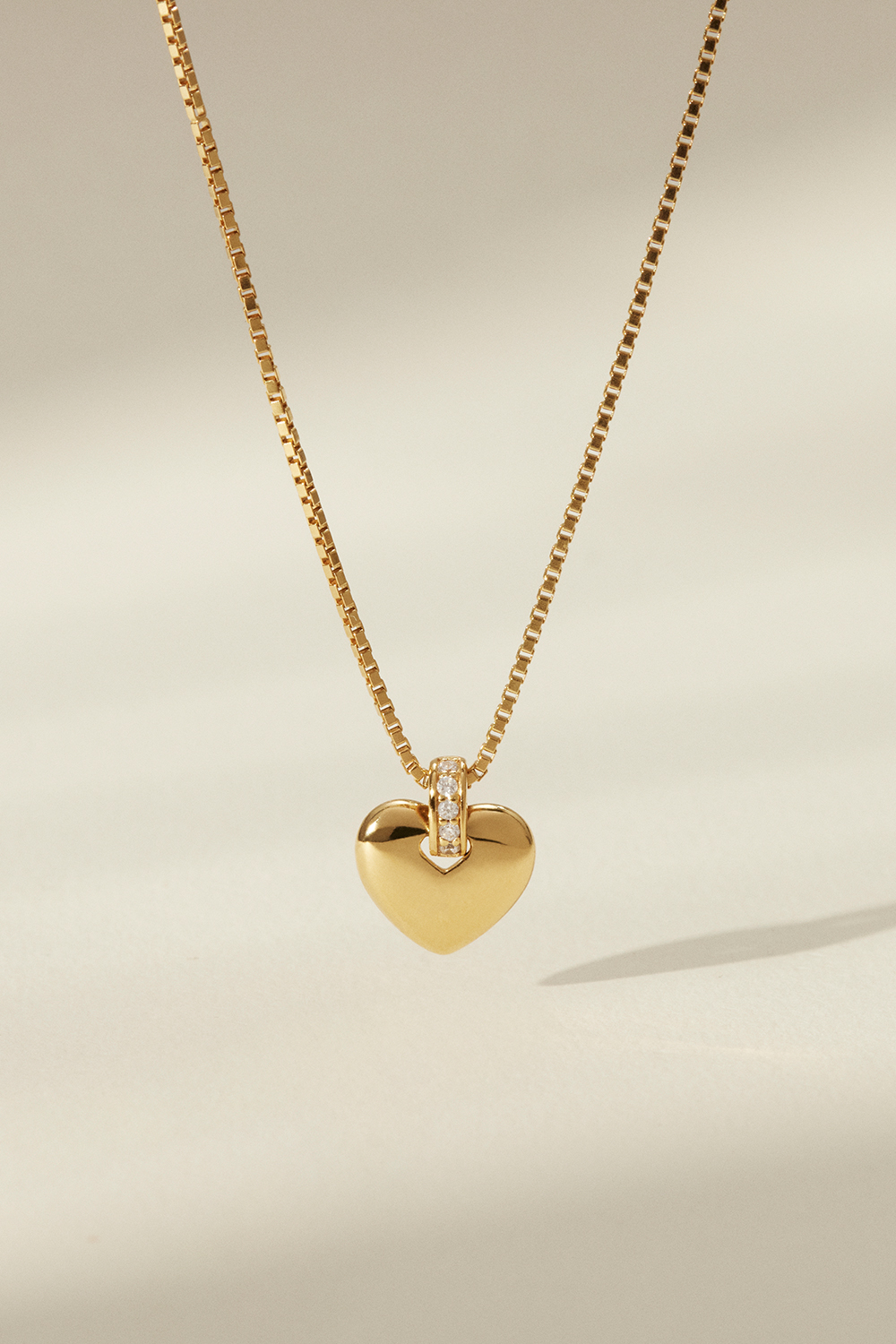Heart Necklace 24k Gold Plated i gruppen Smycken / Halsband / Halsband med hänge hos Glitter (1400846-12-ONESIZE)