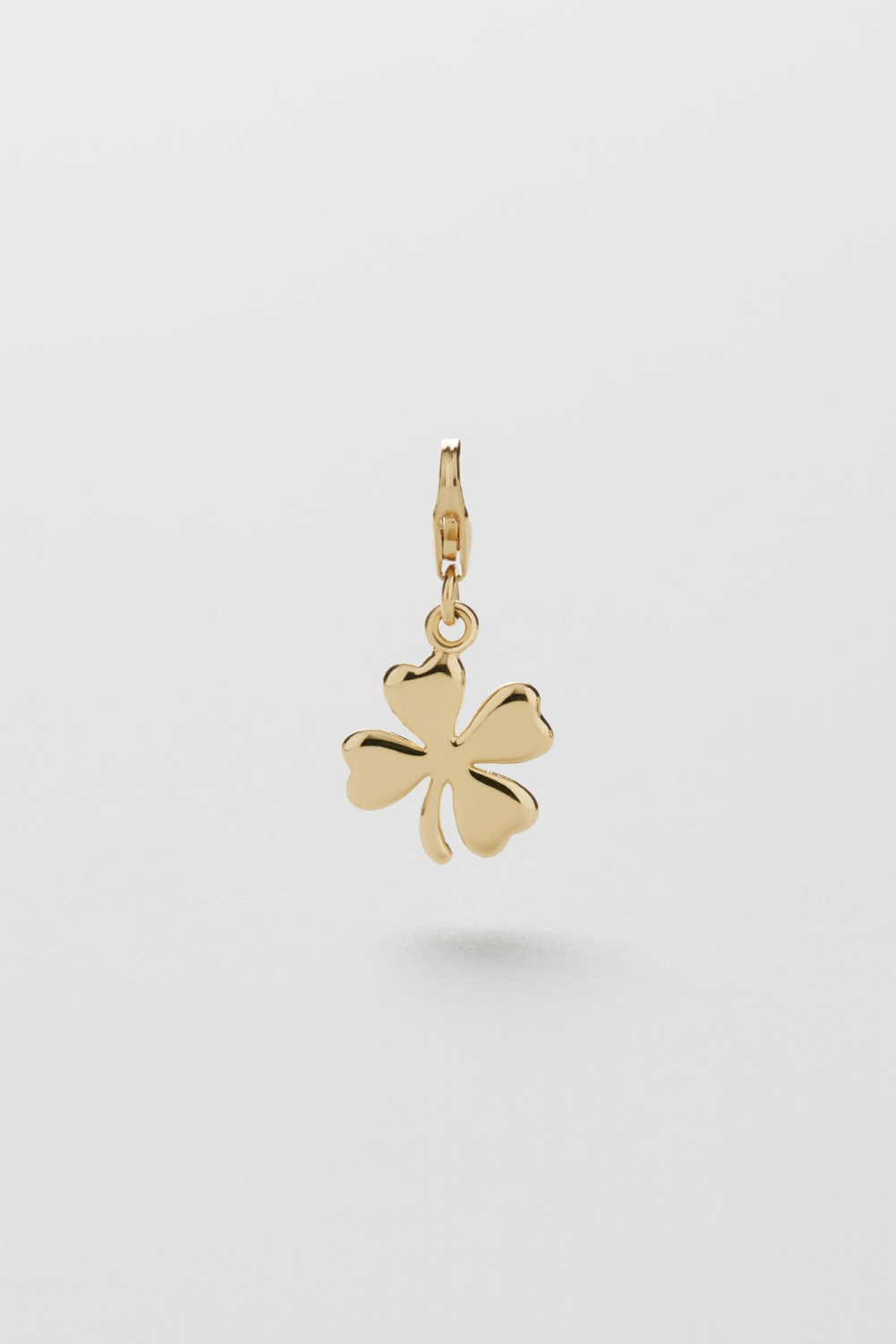 Clover Charm 24k Gold Plated i gruppen Store week / 2501 hos Glitter (1700115-12-ONESIZE)