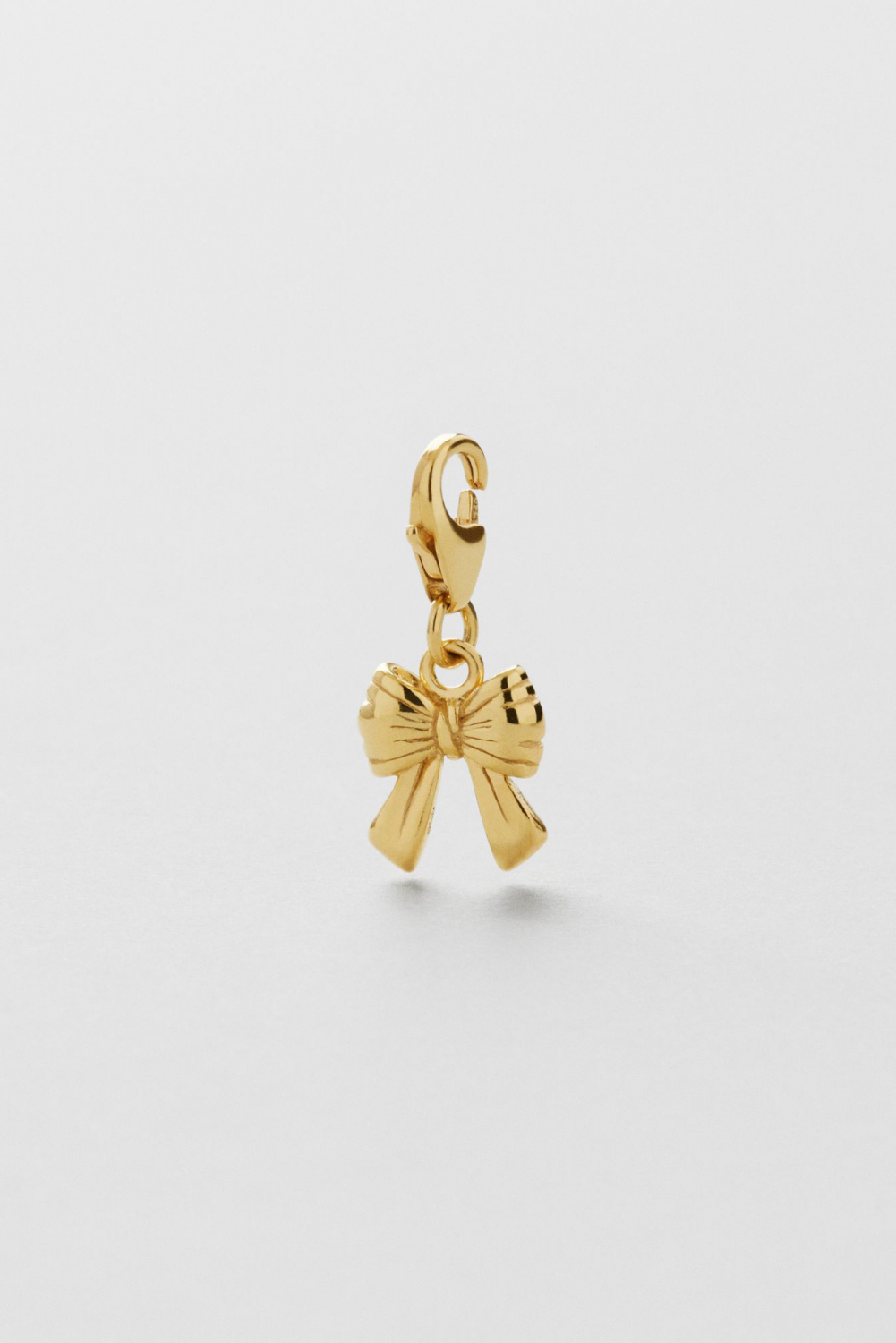 Bow Charm 24k Gold Plated i gruppen Store week / 2501 hos Glitter (1700144-12-ONESIZE)