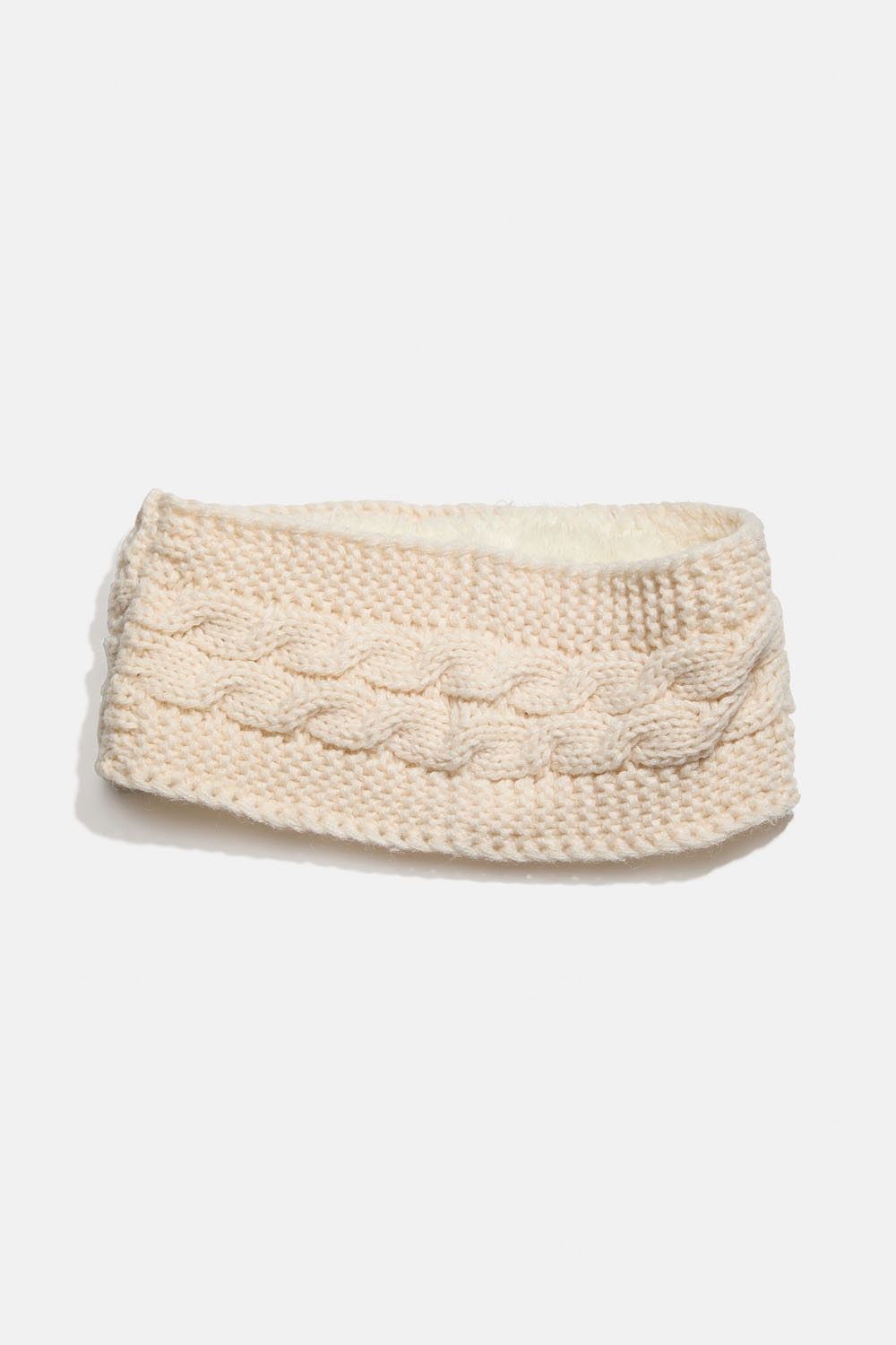 Vitt stickat pannband i gruppen Accessoarer / Stickat hos Glitter (171001463100)