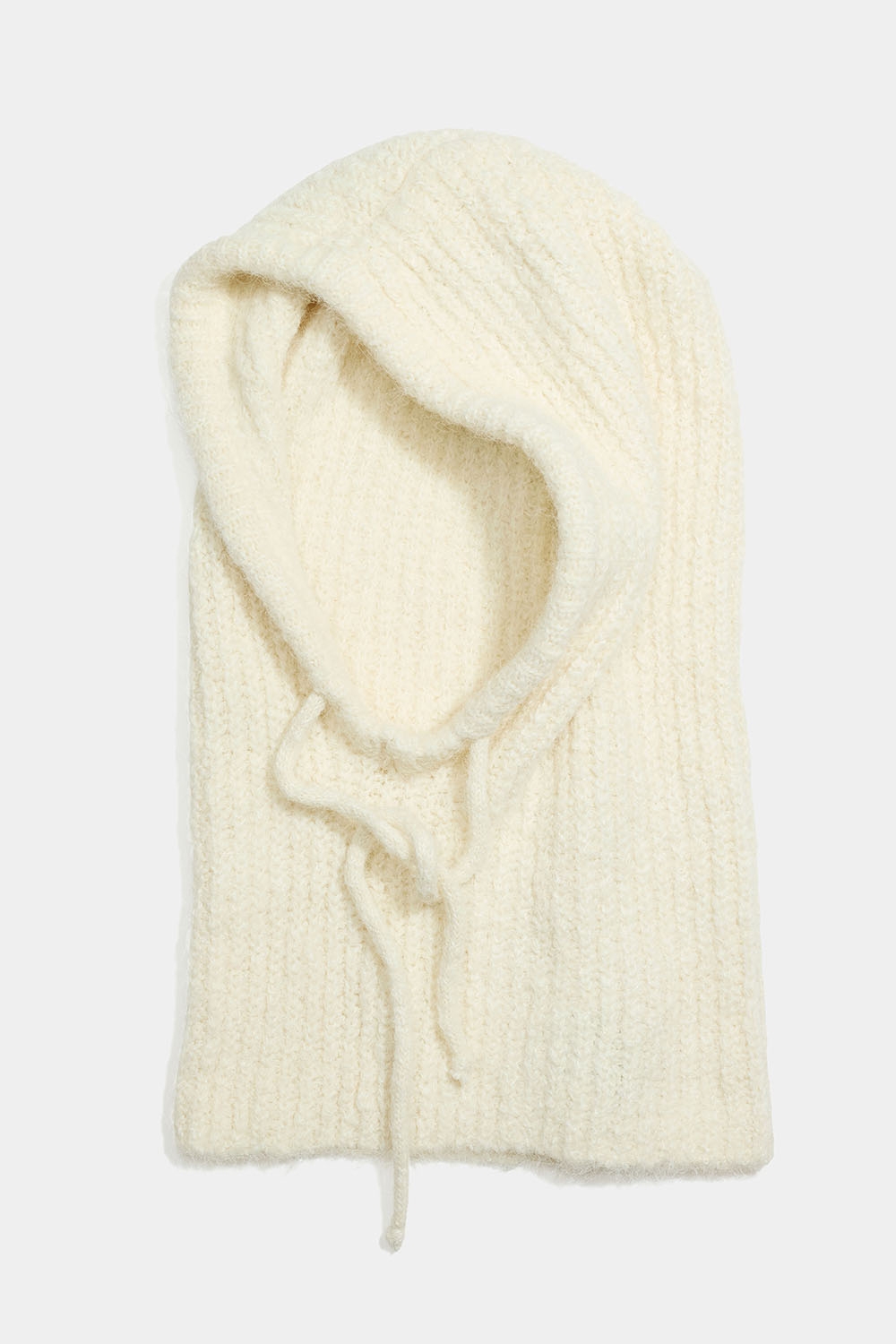 Vit ribbstickad balaklava i gruppen Accessoarer / Stickat / Mössor hos Glitter (171001493100)