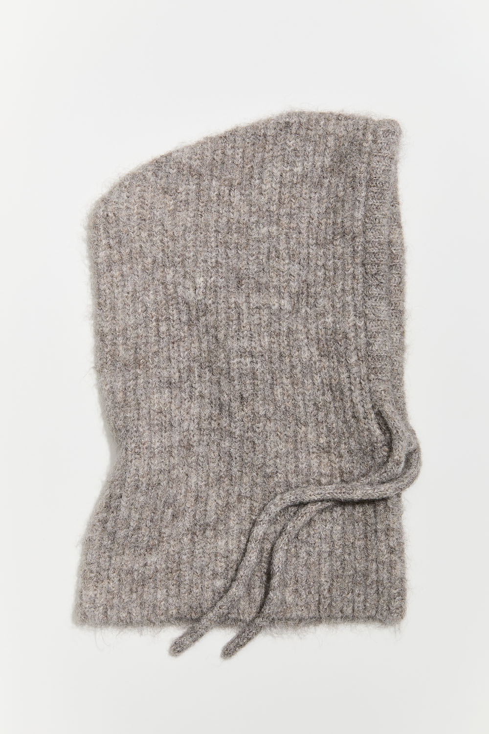 Beige ribbstickad balaklava i gruppen Accessoarer / Stickat / Mössor hos Glitter (171001498600)