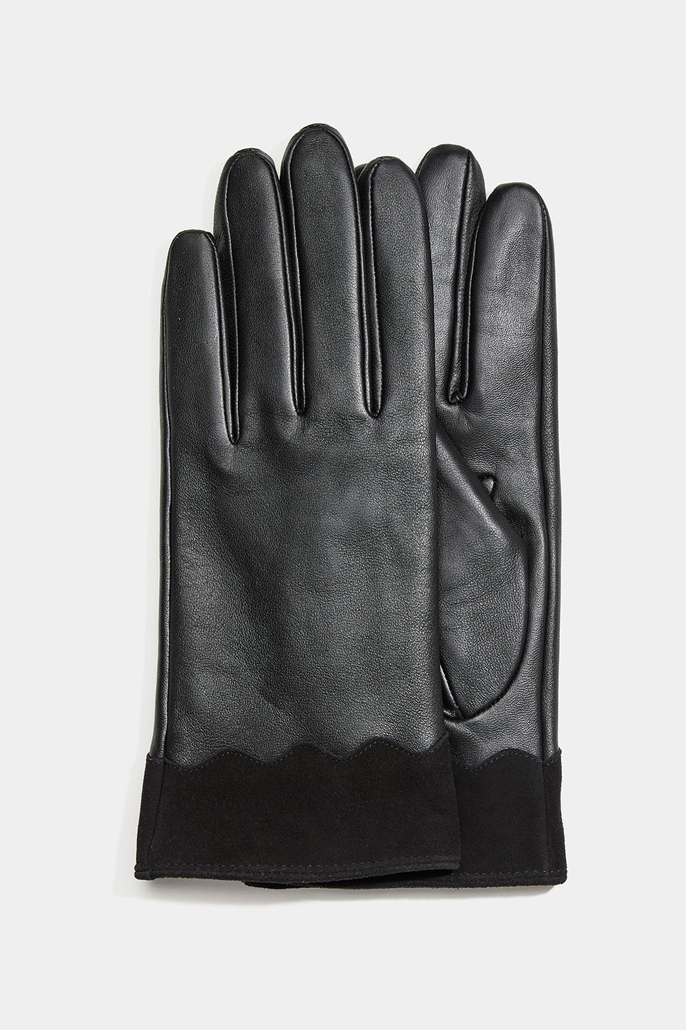 Svarta skinnhandskar med mockadetalj och touchfunktion i gruppen Accessoarer / Skinnhandskar / Skinnhandskar för dam hos Glitter (1710017090)