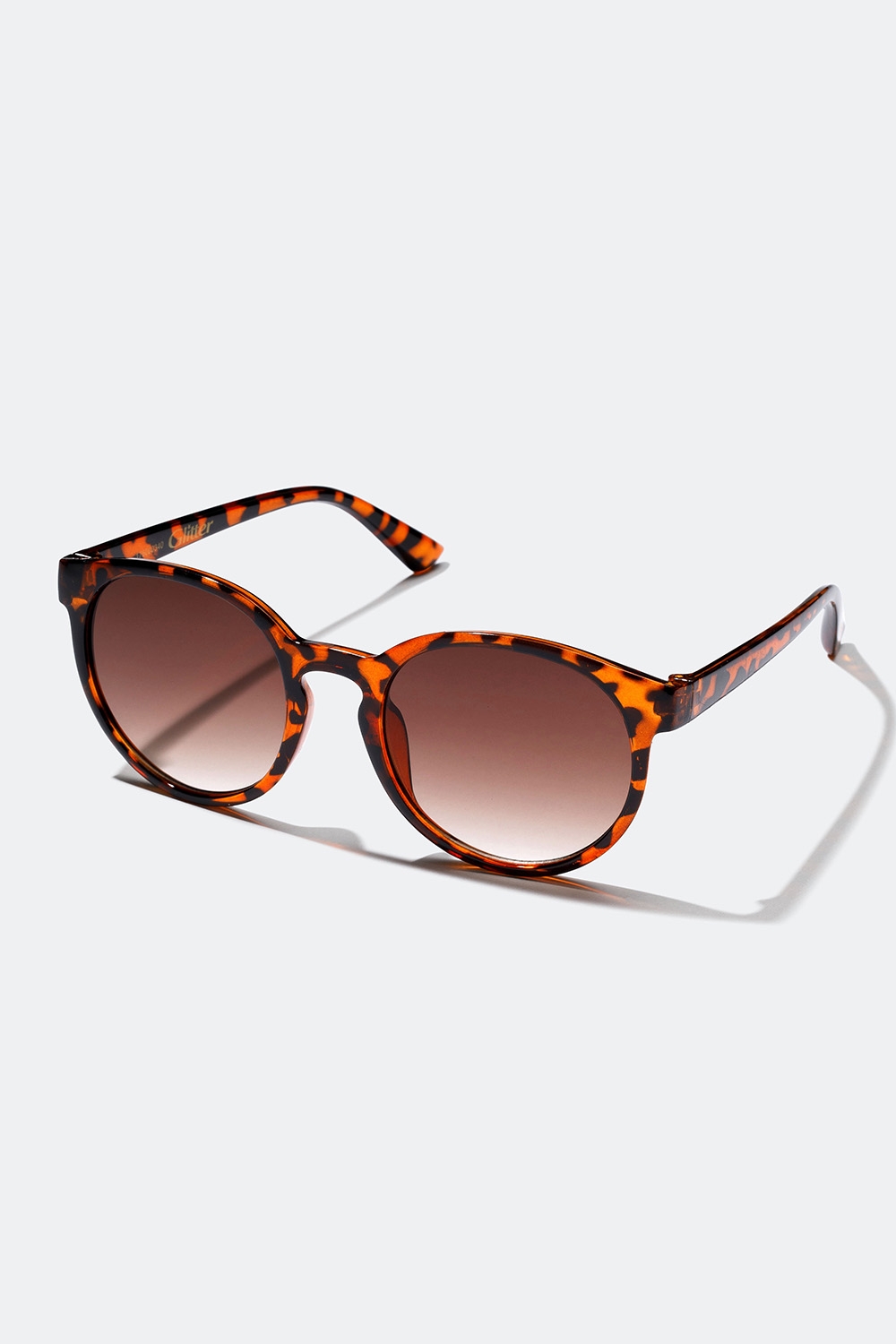Bruna solglasögon med tortoisemönster i gruppen Accessoarer / Solglasögon hos Glitter (176000340700)