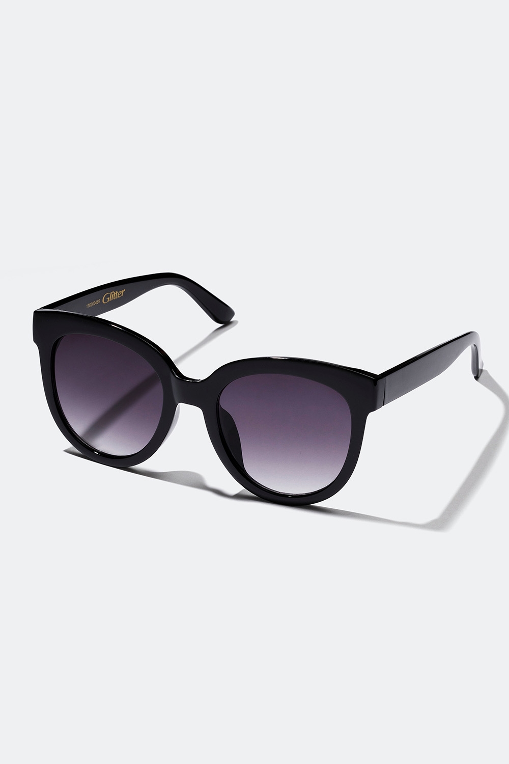 Svarta solglasögon med rundade bågar i gruppen Accessoarer / Solglasögon hos Glitter (176000469000)