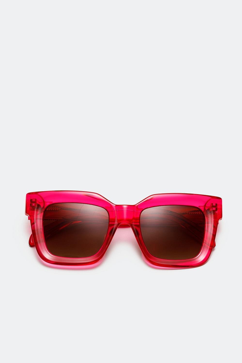 Rosa solglasögon med breda bågar i gruppen Don Donna - solglasögon hos Glitter (176000725200)
