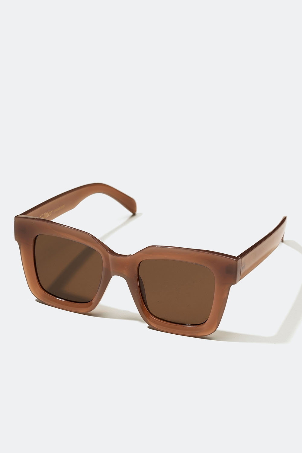 Stora ljusbruna solglasögon med fyrkantig design i gruppen Accessoarer / Solglasögon hos Glitter (176000978100)