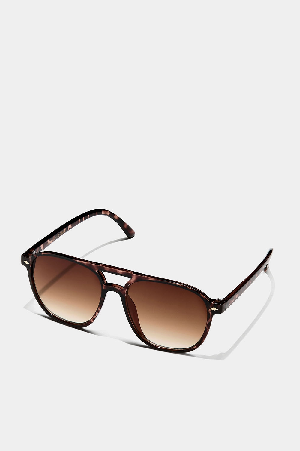 Tortoisemönstrade solglasögon med dubbelbrygga i gruppen Accessoarer / Solglasögon hos Glitter (176001298200)