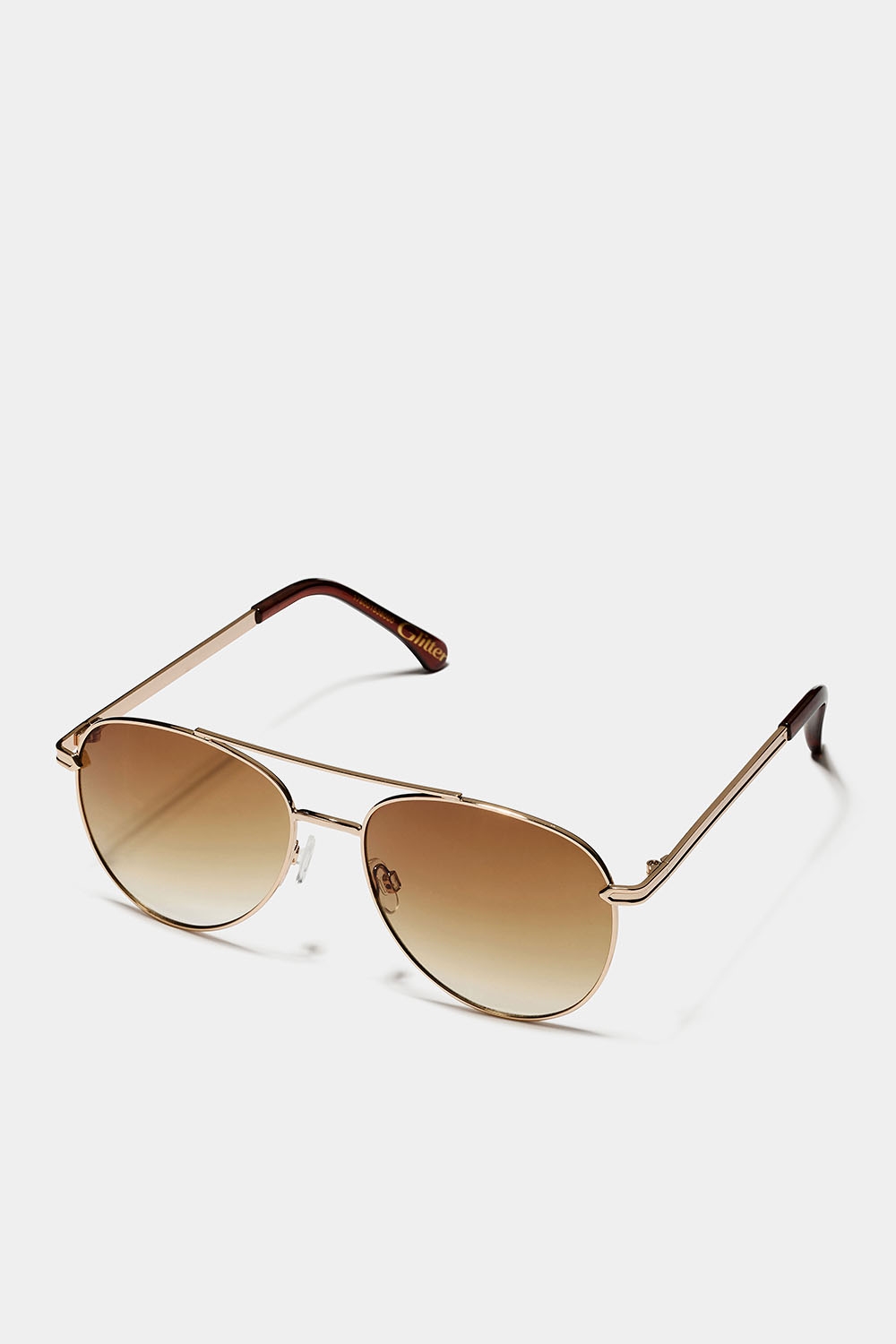 Klassiska pilotsolglasögon med bruntonade glas i gruppen Accessoarer / Solglasögon hos Glitter (176001538000)