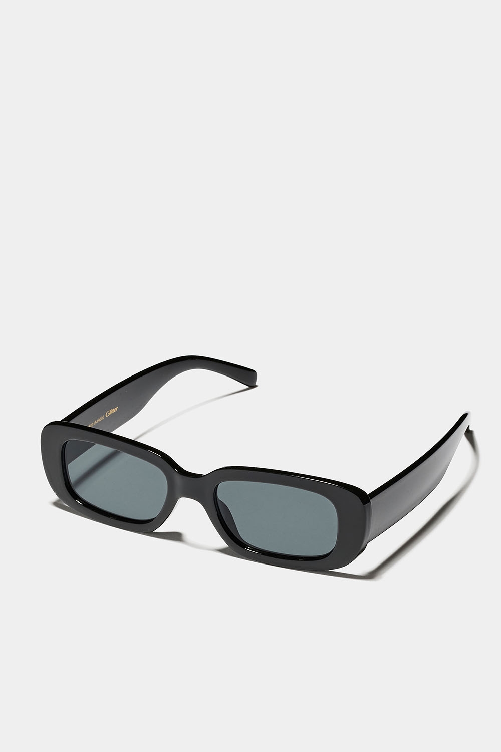 Svarta rektangulära solglasögon med rundade kanter i gruppen Accessoarer / Solglasögon hos Glitter (176001549000)