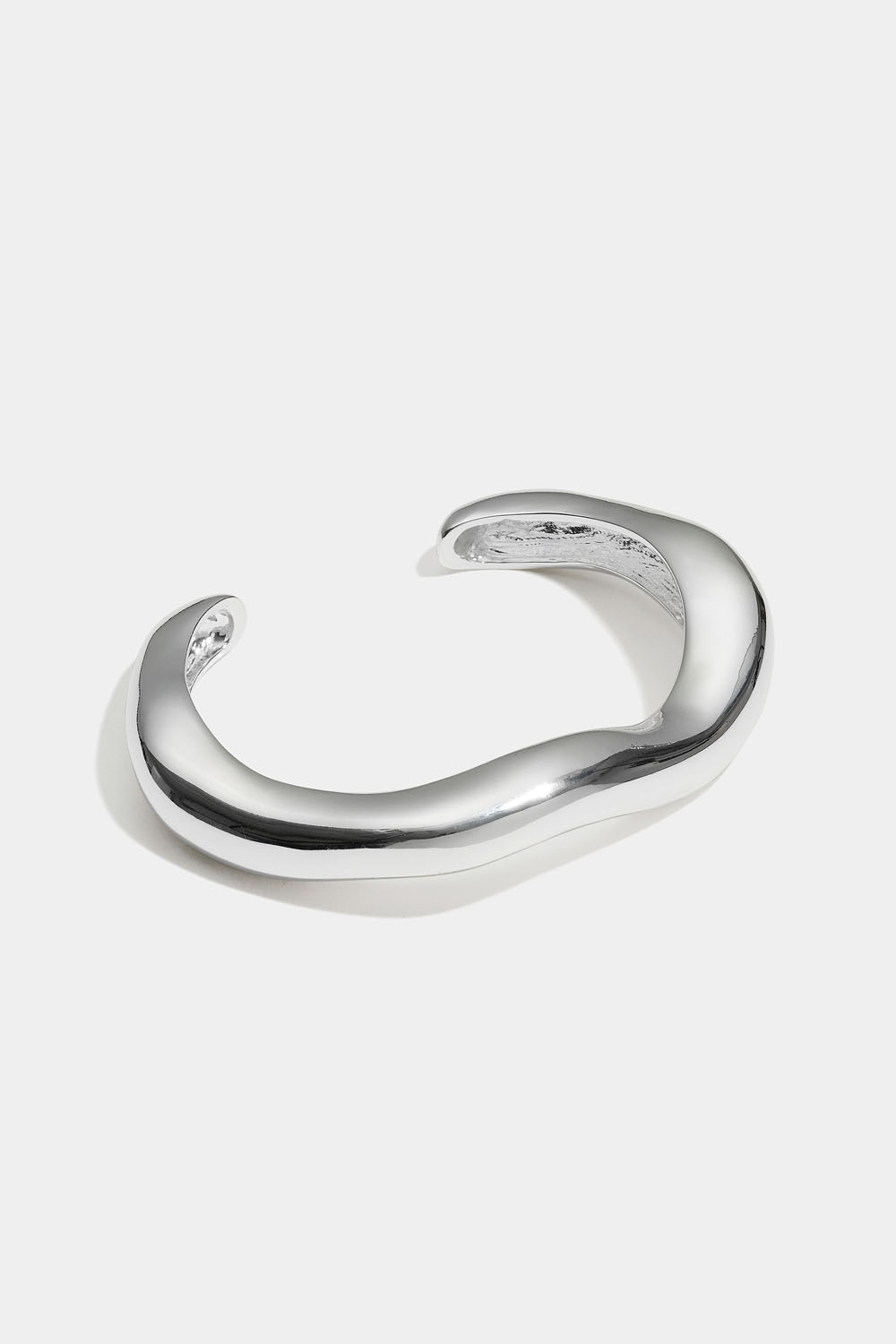 Cuff-armband i organsisk form i gruppen Smycken / Armband / Breda hos Glitter (251001711001)