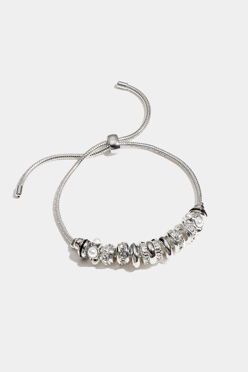 Armband med runda berlocker med glasstenar och pärlor i gruppen Smycken / Armband hos Glitter (251002321001)