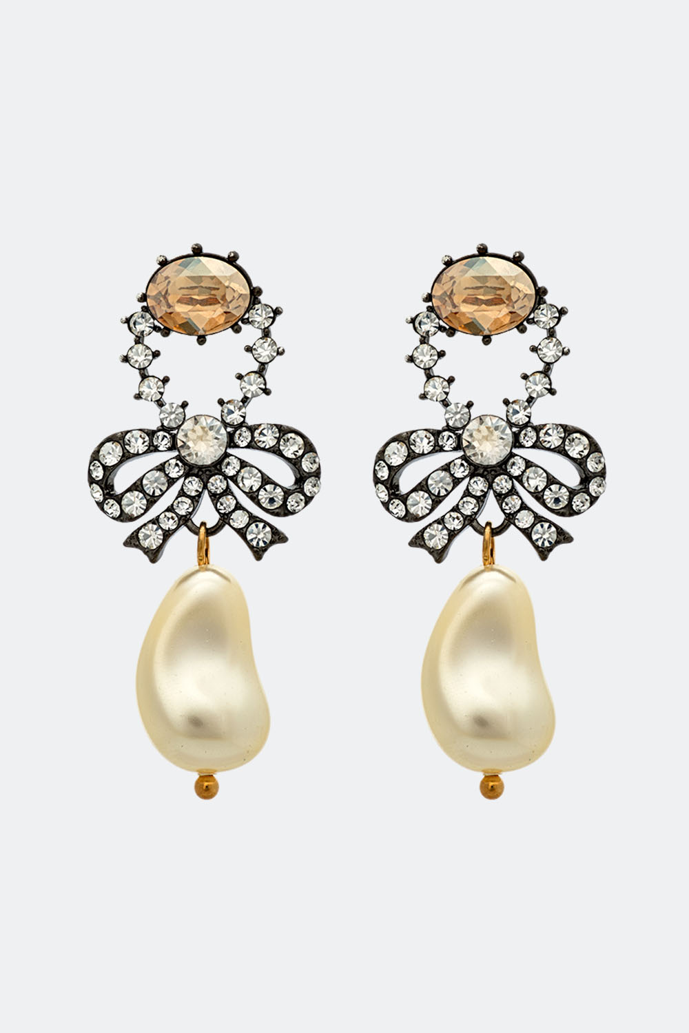 Marie Antoinette pearl earrings - Crystal i gruppen Lily and Rose - Örhängen hos Glitter (253000283102)