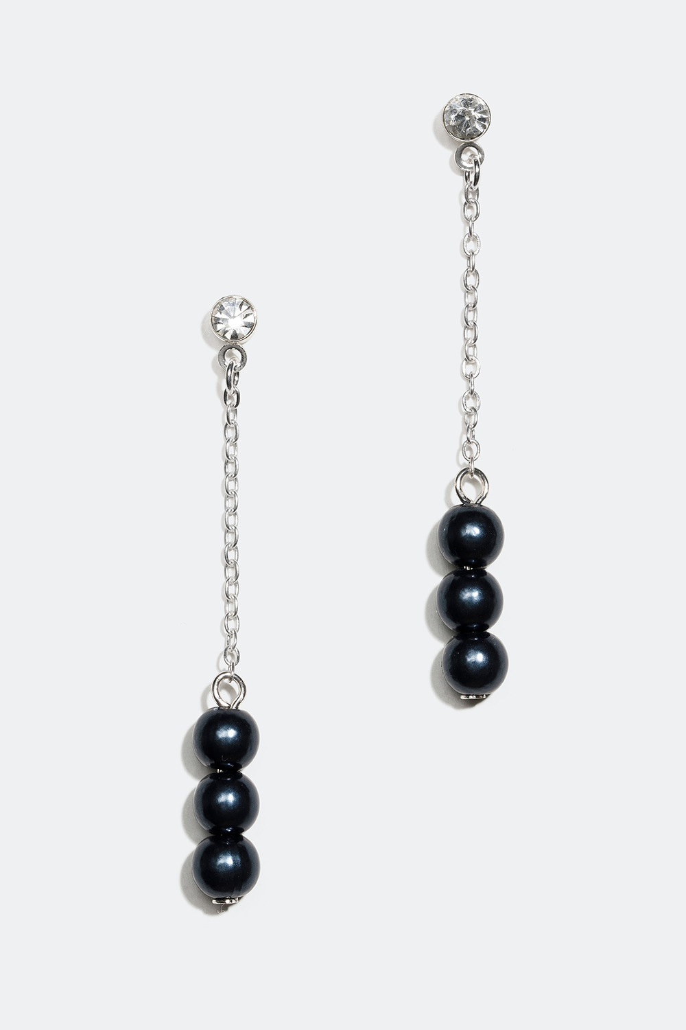 Långa örhängen med tre mörkgråa pärlor i gruppen Smycken / Örhängen hos Glitter (253003429701)