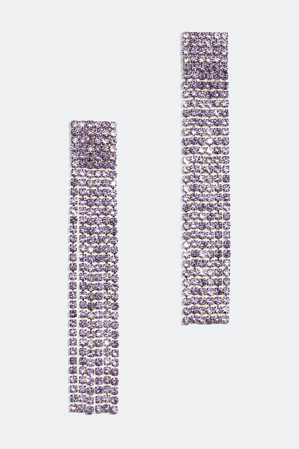 Långa strassörhängen med lila glasstenar i gruppen Smycken / Örhängen / Strass hos Glitter (253004006501)