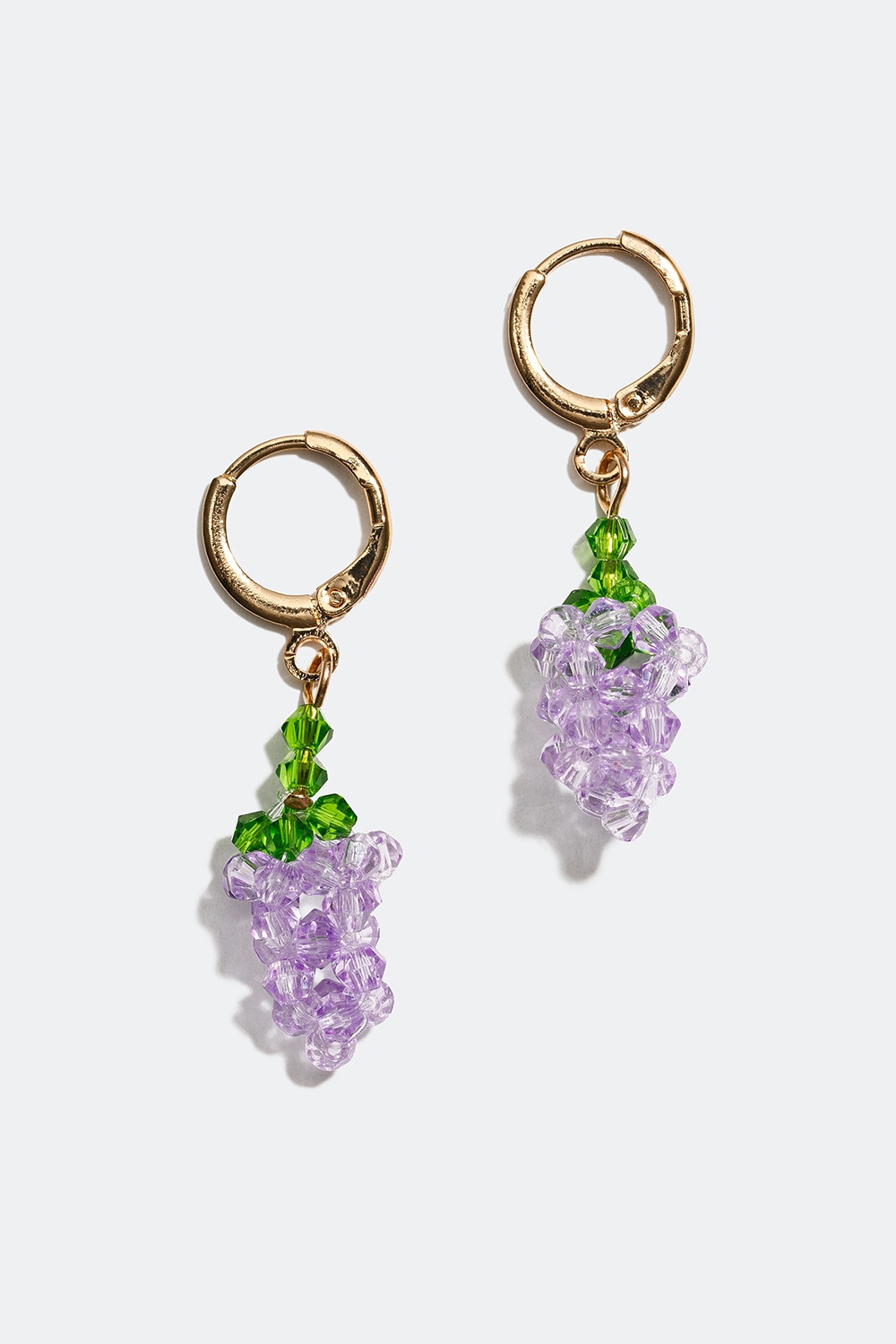 Mini hoops med vindruvor i gruppen Smycken / Örhängen / Hoops / Hoops med hänge hos Glitter (253004156002)