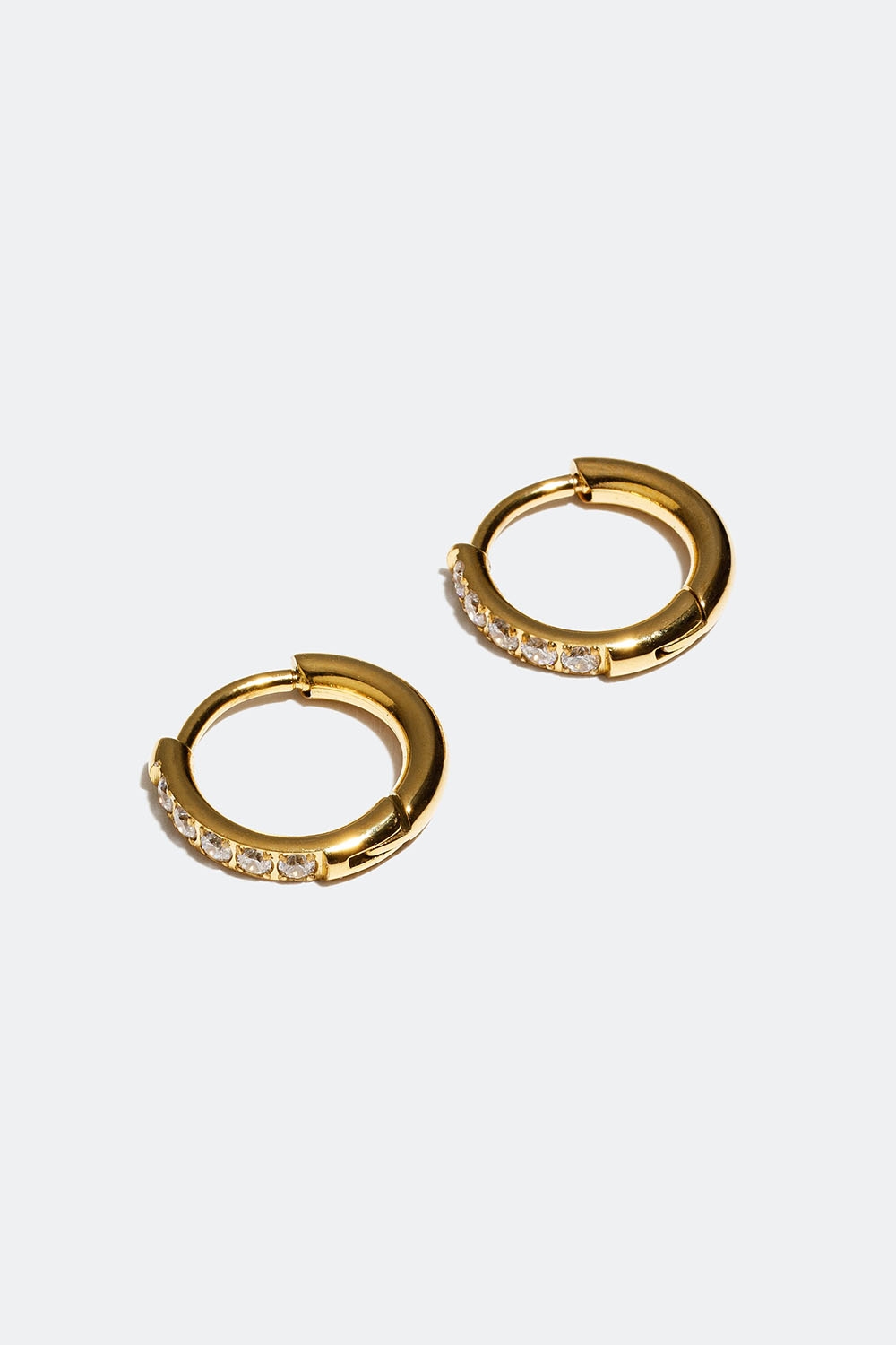 Mini hoops i stål med 18k guld med cubic zirconia i gruppen Smycken / Örhängen / Hoops / Klassiska hoops hos Glitter (253004422002)
