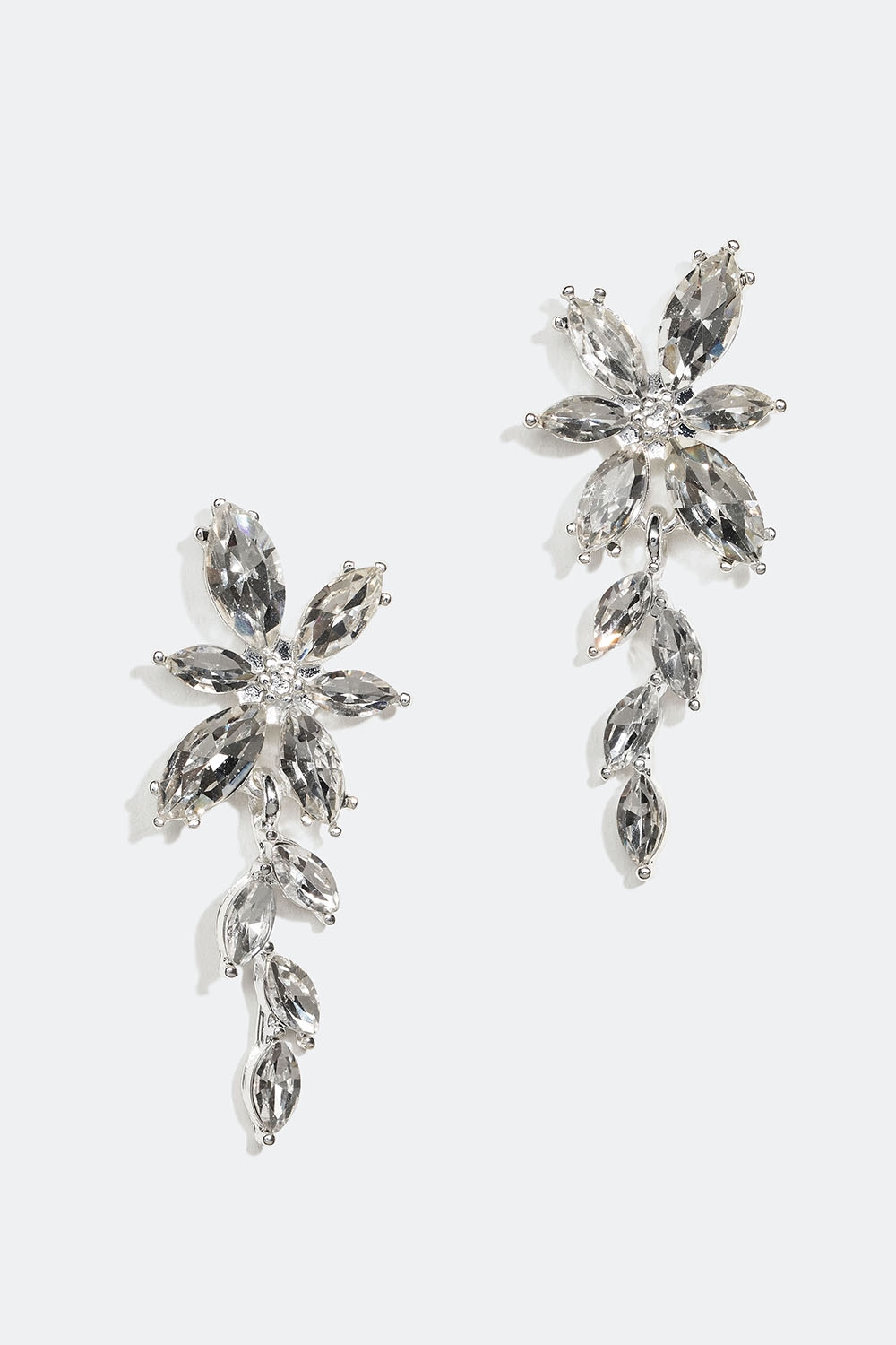 Örhängen med glasstenar i form av blommor i gruppen Smycken / Örhängen hos Glitter (253006330201)