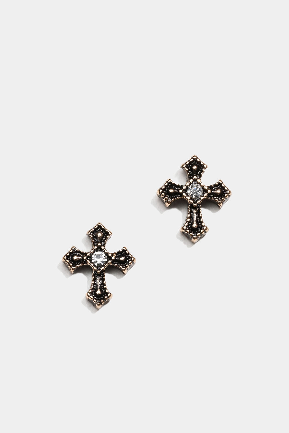 Studs i guldfärg med litet kors i gruppen Smycken / Örhängen / Studs hos Glitter (253007402002)