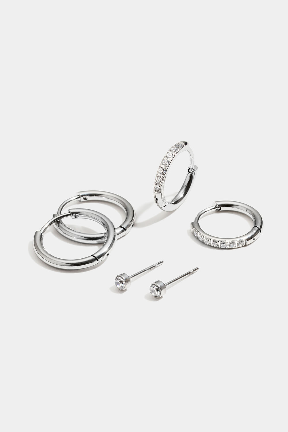 Flerpack hoops och studs i stål i gruppen Stål / Örhängen i stål hos Glitter (253009221601)