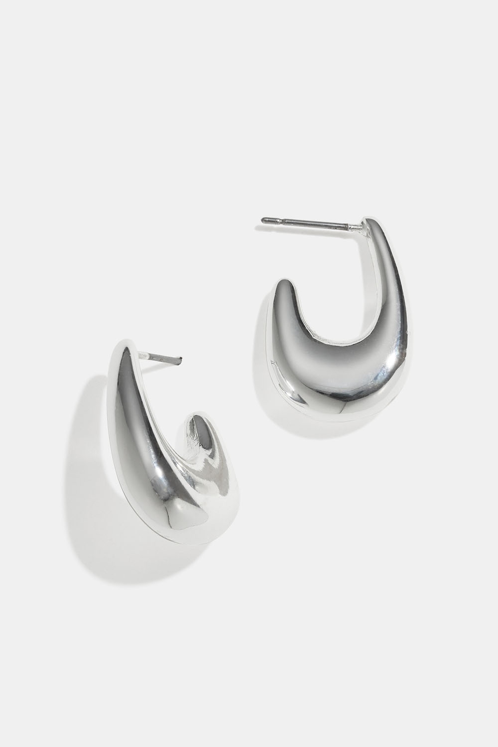 Hoops med oval form i gruppen Smycken / Örhängen / Hoops hos Glitter (253009491001)