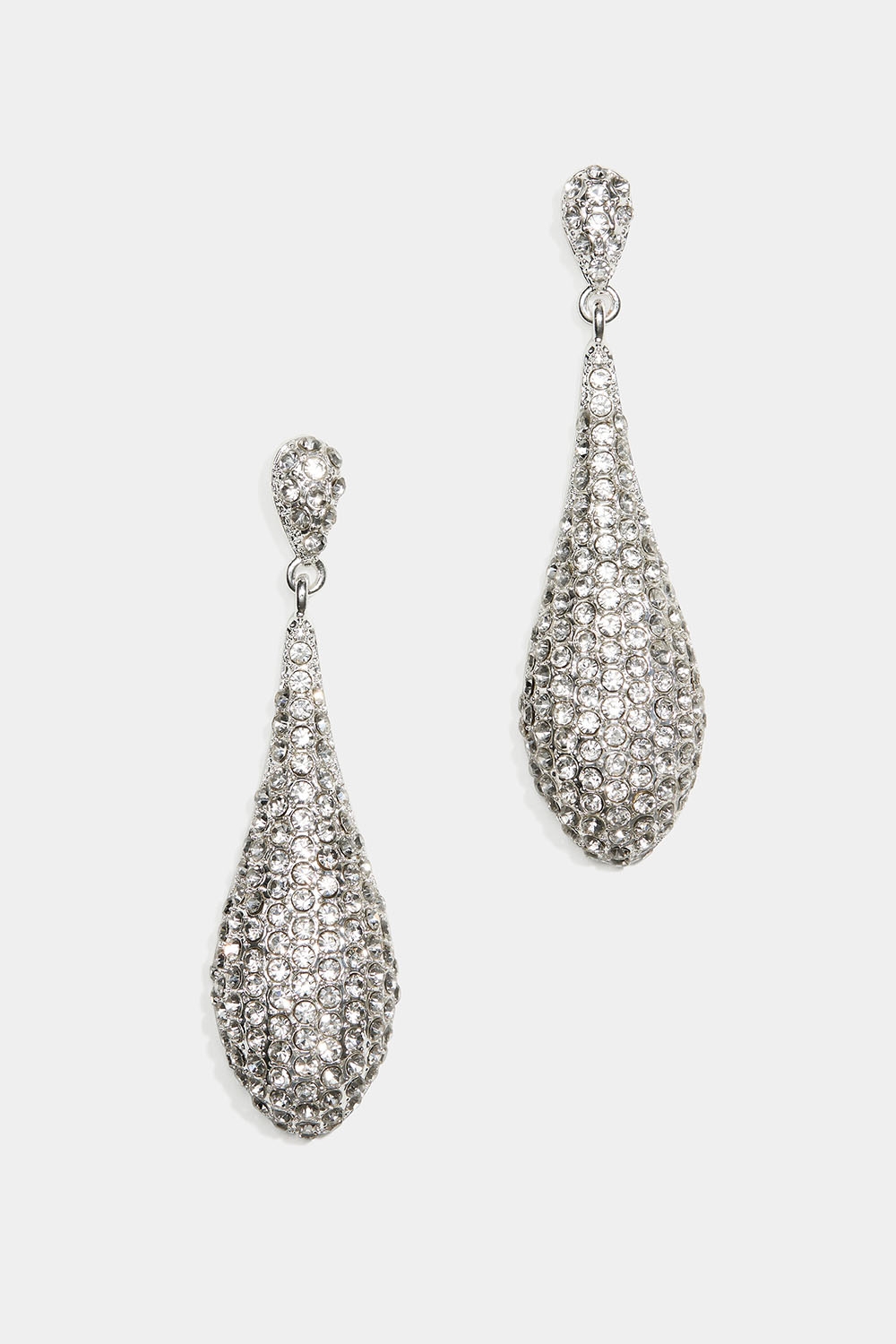 Örhängen med lång droppform och strass i gruppen Smycken / Örhängen / Strass hos Glitter (253010410201)