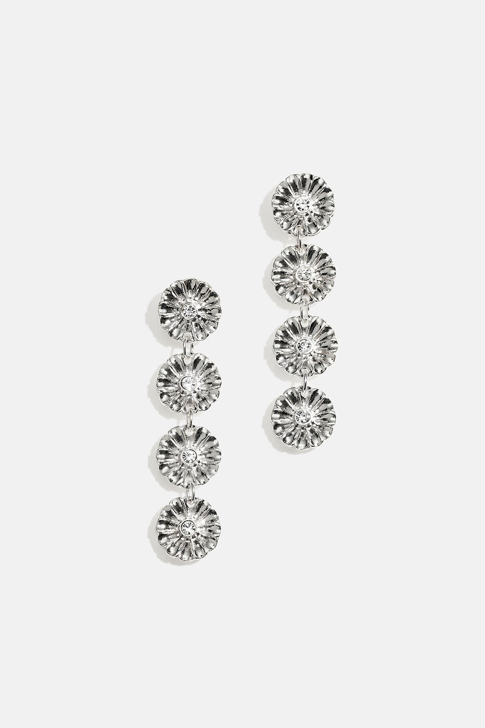 Långa örhängen med blommor och glasstenar i gruppen Smycken / Örhängen hos Glitter (253010701001)