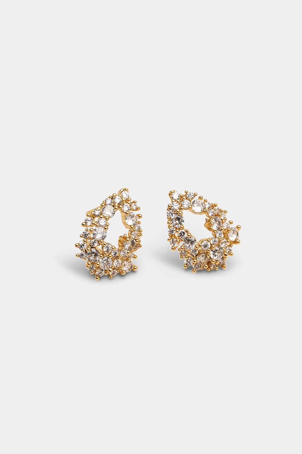 Petite Miss Alice earrings - Crystal (gold) i gruppen Smycken / Örhängen / Strass hos Glitter (253010852002)