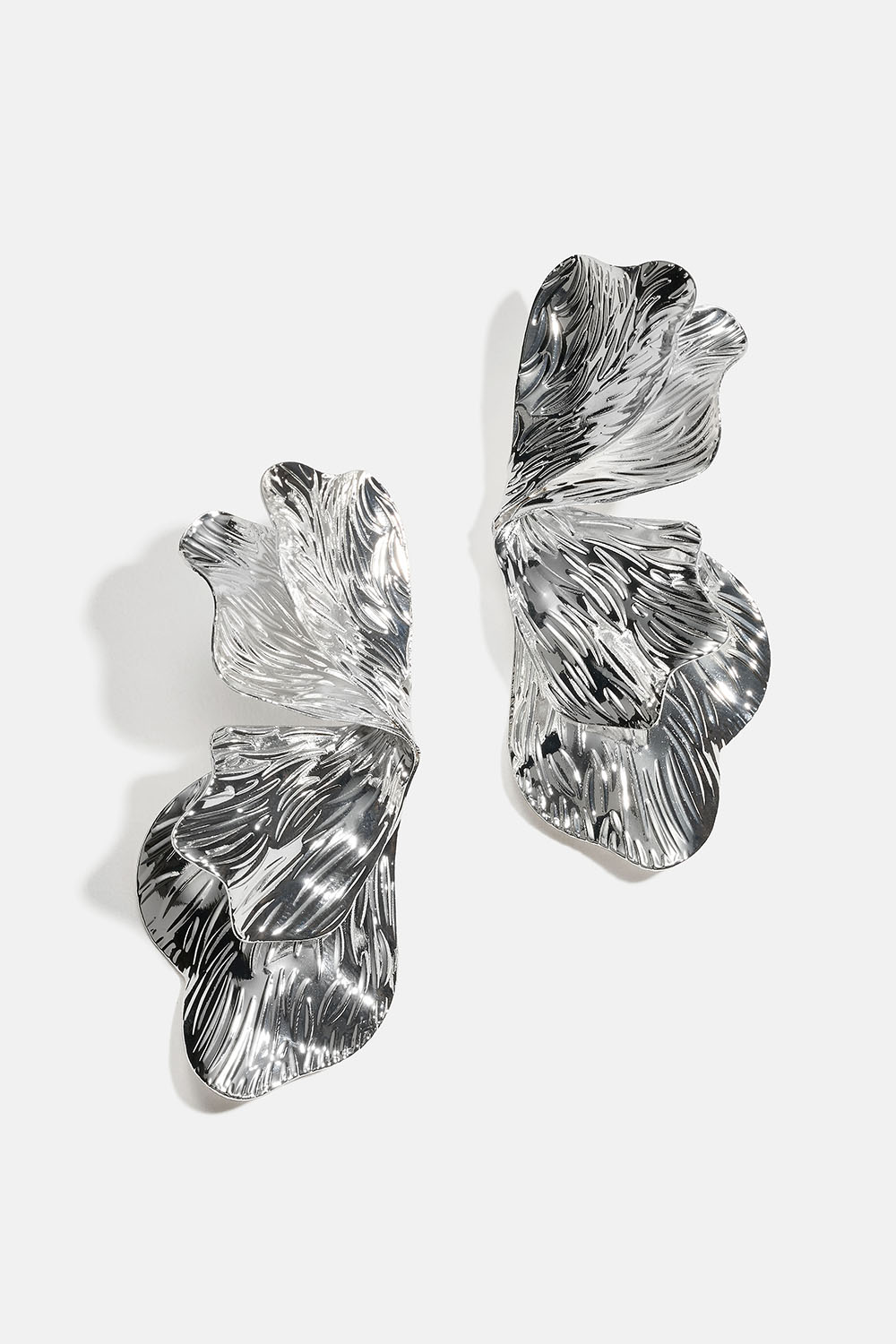 Blombladsformade clipsörhängen i gruppen Smycken / Örhängen / Clips hos Glitter (253011311001)