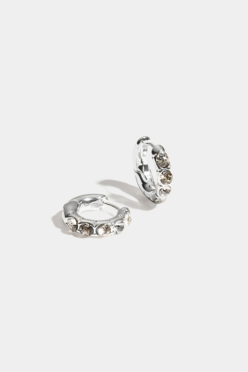 Chunky hoops med glasstenar i gruppen Smycken / Örhängen / Hoops hos Glitter (253012301000)