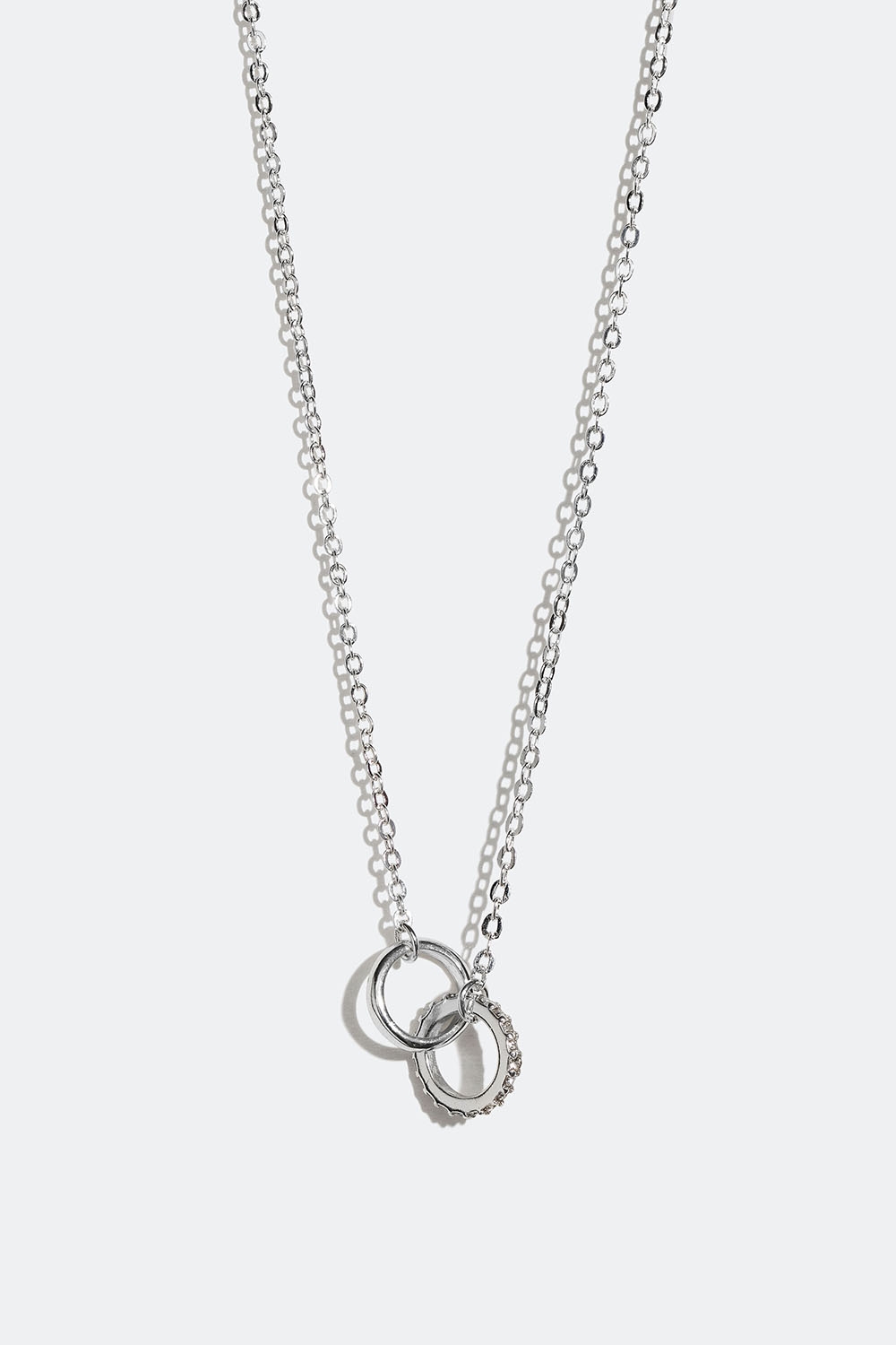 Halsband med två cirklar i gruppen Smycken / Halsband / Halsband med hänge hos Glitter (254001331001)