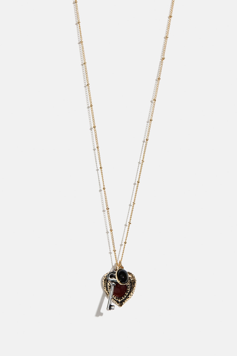 Långt halsband med hjärt-och nyckelberlocker i gruppen Smycken / Halsband / Halsband med hänge hos Glitter (254002322001)