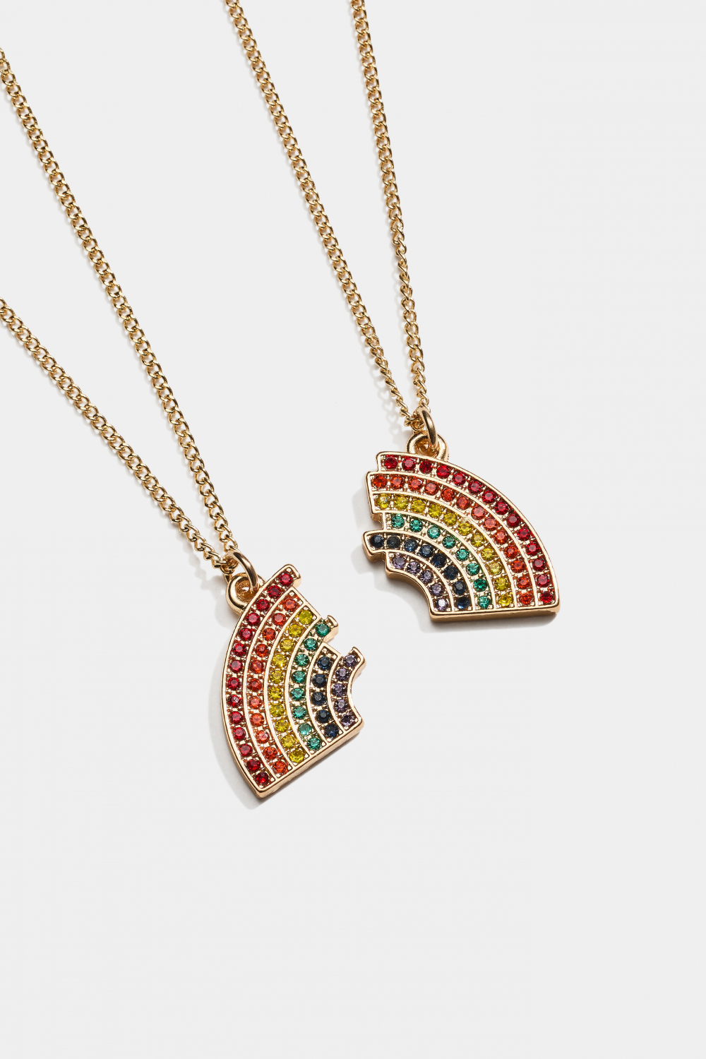 Kompishalsband med regnbåge i gruppen Smycken / Halsband / Halsband med hänge hos Glitter (254003089900)