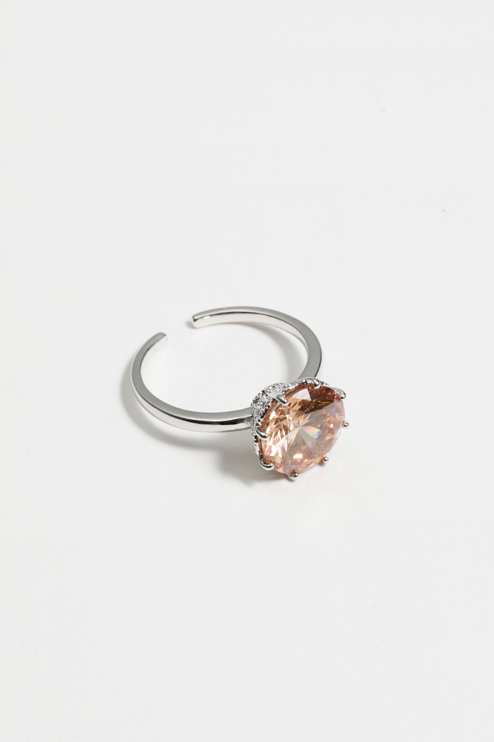 Elenora ring - Light champagne i gruppen Smycken / Ringar / Strass hos Glitter (256000368301)