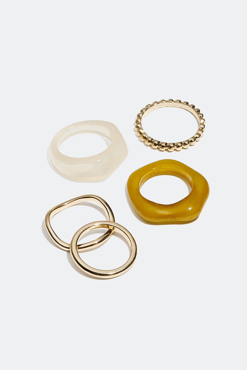 Guldfärgade metallringar och färgade plastringar, 5-pack i gruppen Smycken / Ringar / Flerpack hos Glitter (25600076)