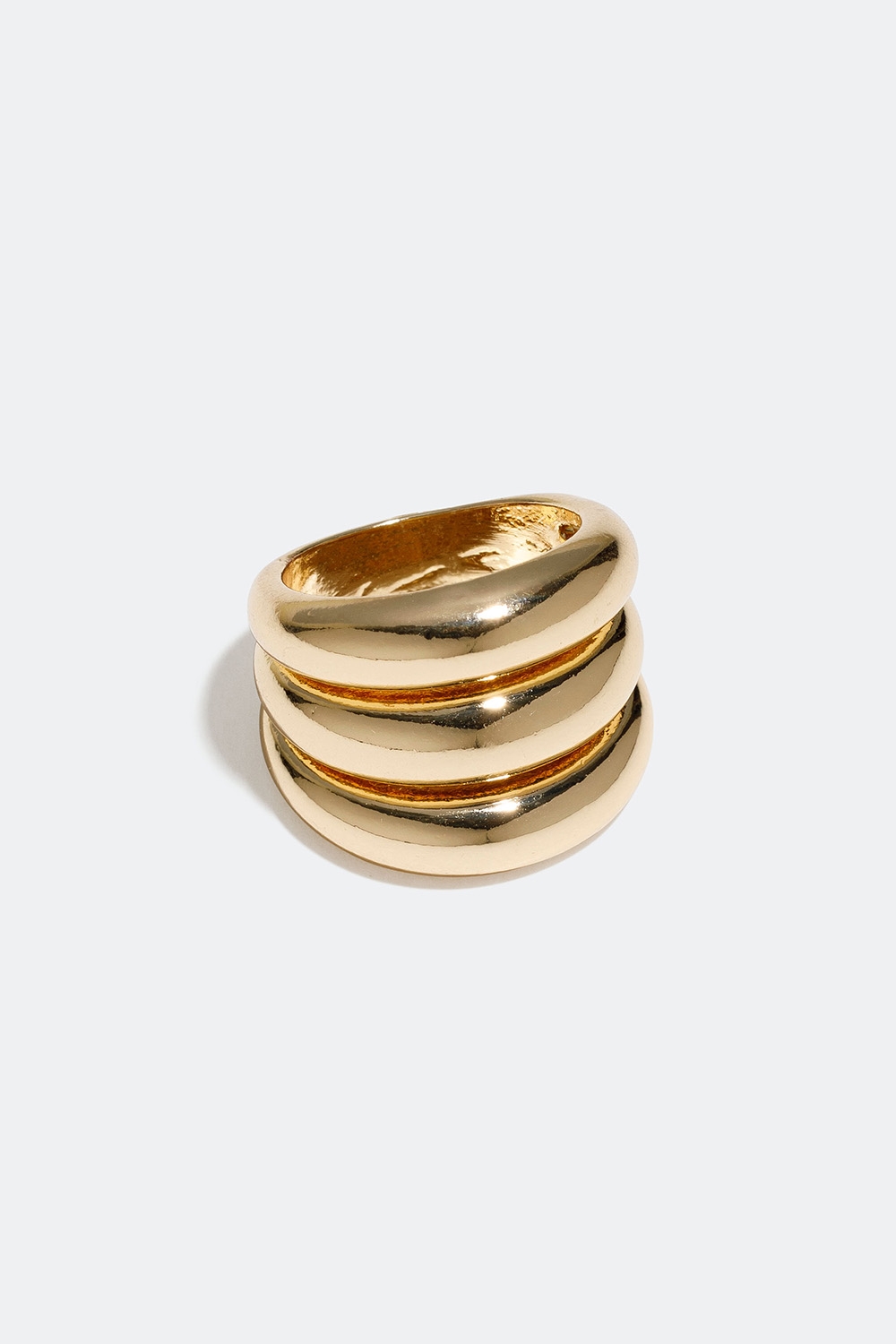 Bred guldfärgad ring med tre rader i gruppen Smycken / Ringar / Breda hos Glitter (256000792016)