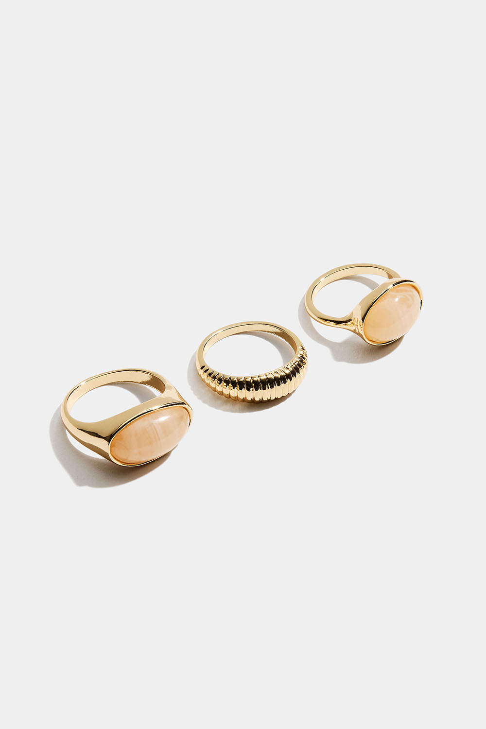 3-pack ringar med ovala detaljer i rosa, guldfärgade i gruppen Smycken / Ringar / Flerpack hos Glitter (256001392016)