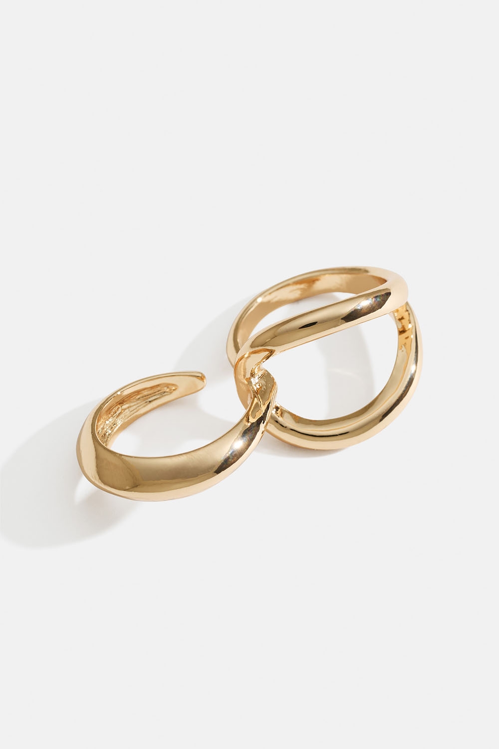 Guldfärgad dubbelring med rundad design i gruppen Smycken / Ringar hos Glitter (2560015620)