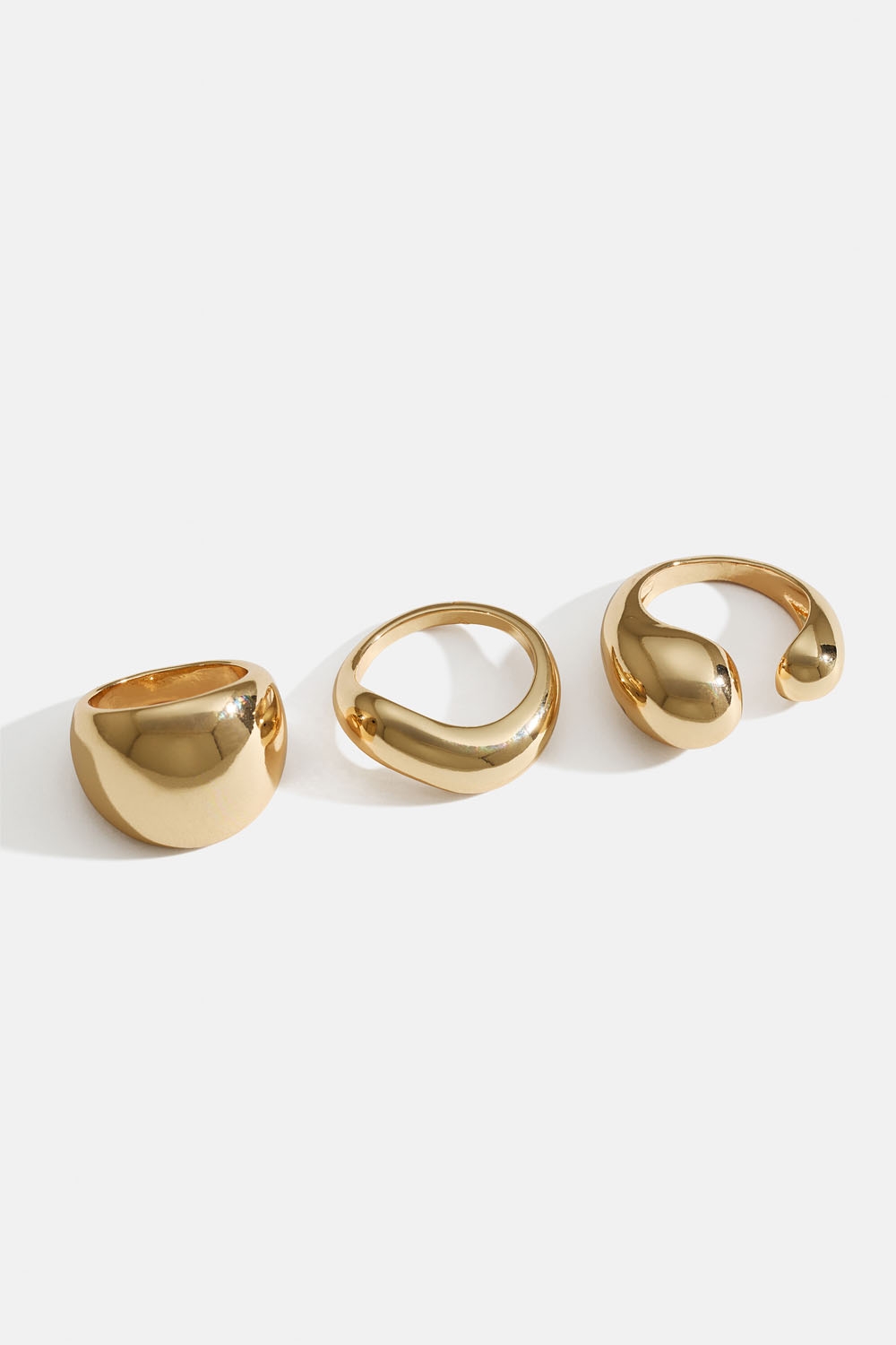 Guldfärgade chunky ringar, 3-pack i gruppen Smycken / Ringar / Flerpack hos Glitter (2560015720)