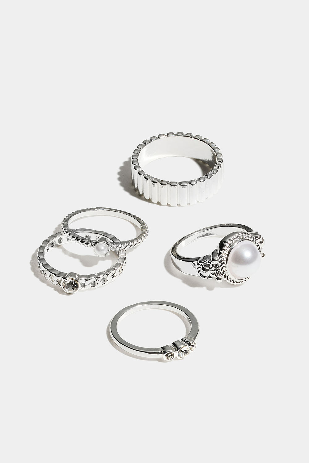 Ringar i olika storlekar med pärlor och glasstenar, 5-pack i gruppen Smycken / Ringar / Flerpack hos Glitter (2560018010)