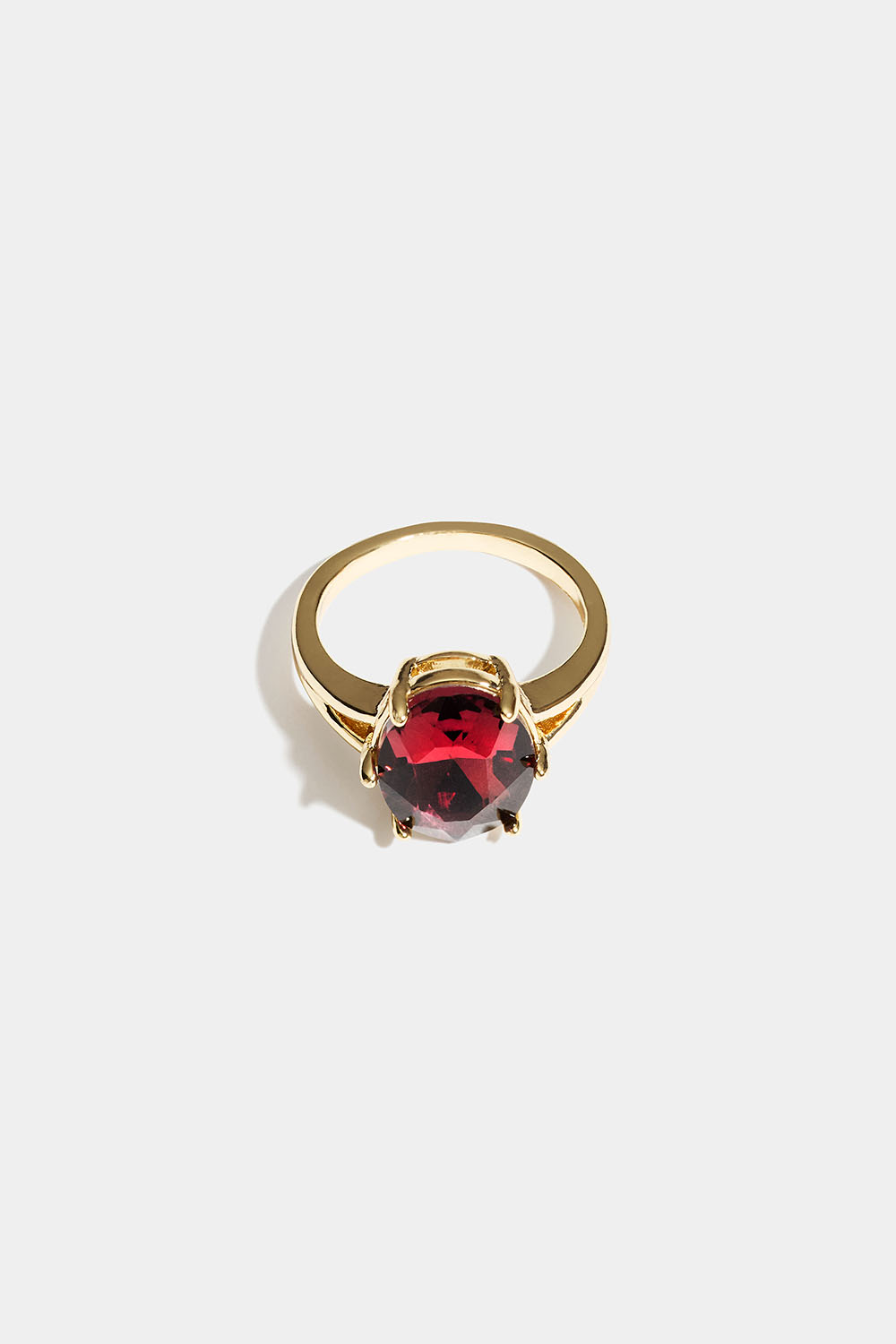 Ring med stor vinröd glassten i gruppen Smycken / Ringar hos Glitter (2560021763)