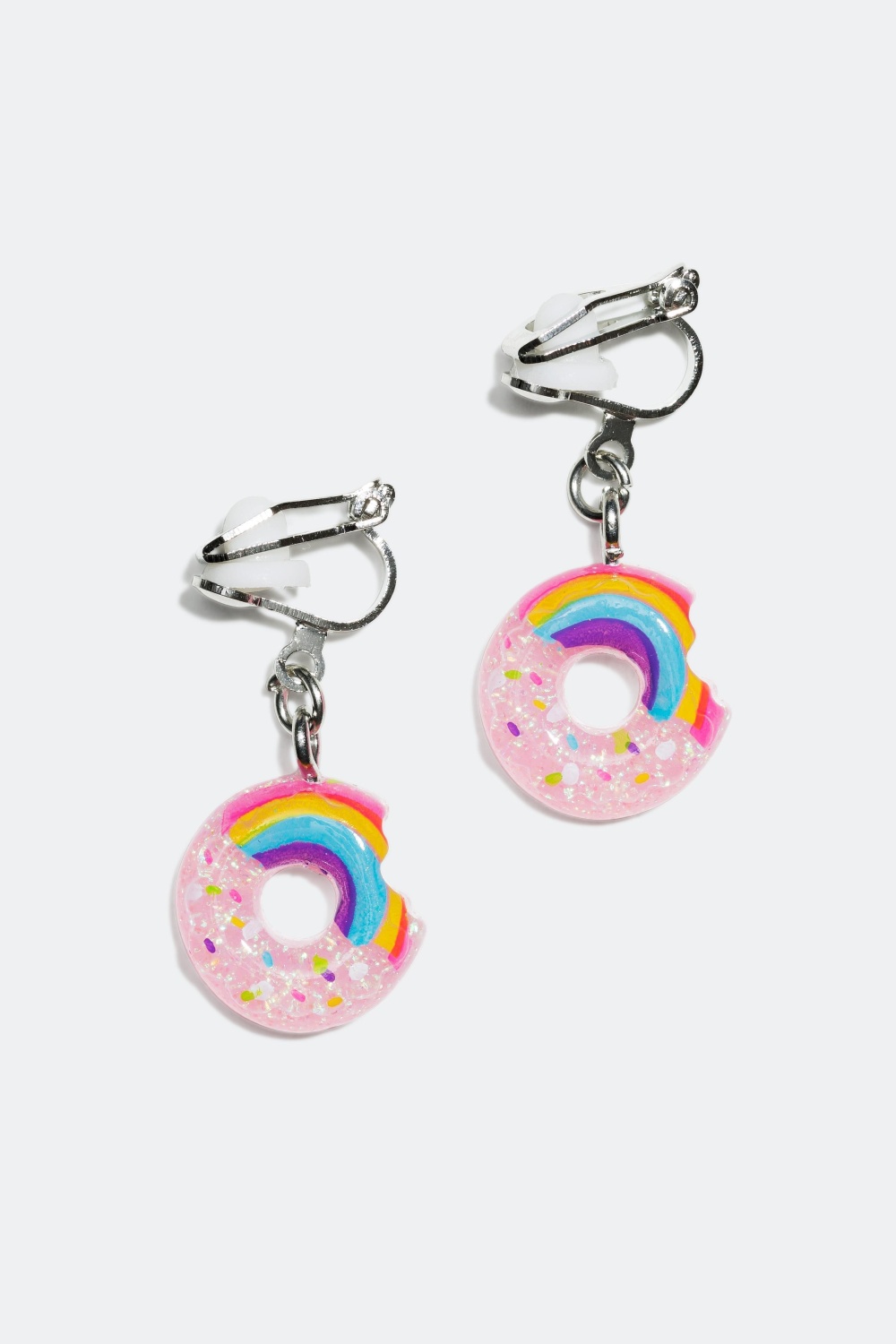 Clipsörhängen, donut med regnbåge i gruppen Barn / Barnsmycken hos Glitter (322646)