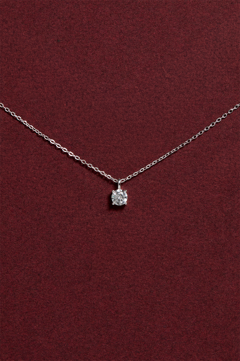 Halsband i äkta silver med skimrande glassten i Cubic Zirconia i gruppen Äkta silver / Silverhalsband / Halsband i äkta silver med hänge hos Glitter (325893011000)